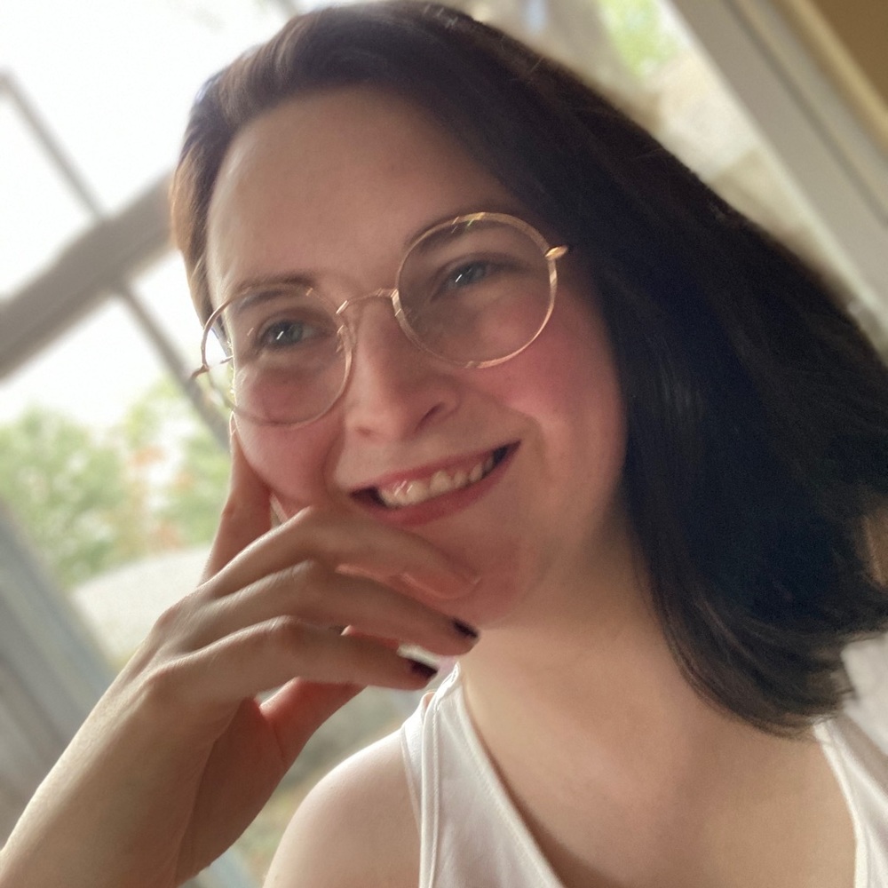 Meet your Posher, Lydia